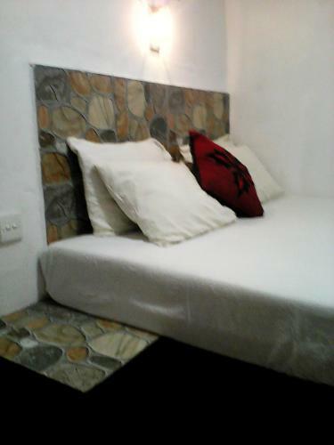 Hostal Lotus Inn Tourist Resort