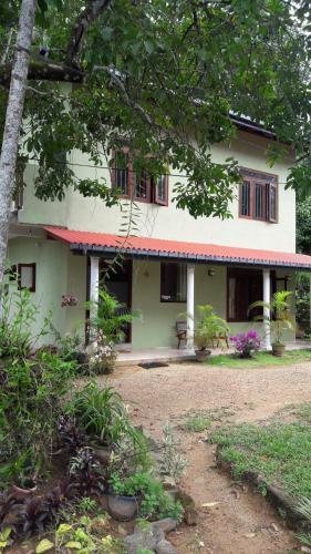 Punsara`s Holiday Home