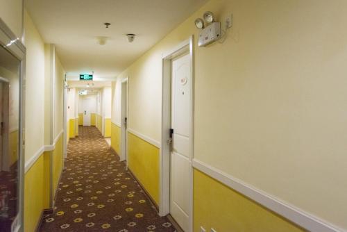 Hotel Home Inn Chongqing Yangjiaping Shiping Bridge