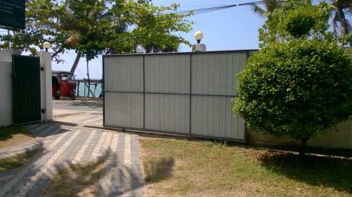 Hotel Polhena Coral Reef Resort