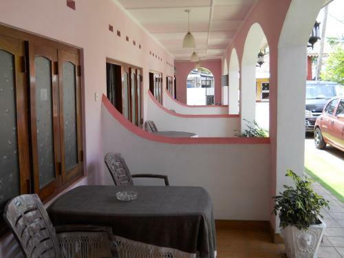Hostal Ocean View Tourist Guest House