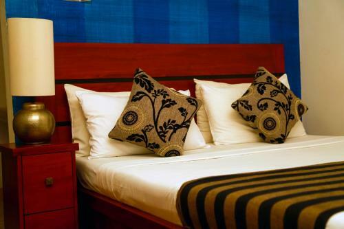 Airport City Hub Hotel