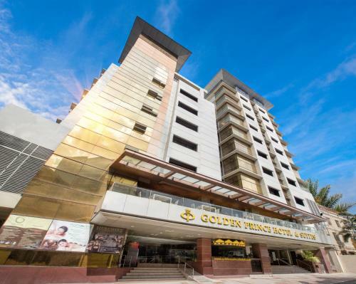 Golden Prince Hotel & Suites