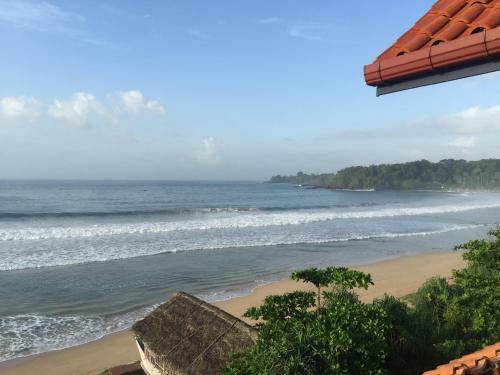 Hotel Talalla Bay Beach