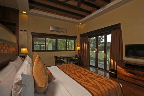 Hotel Two Seasons Coron Island Resort & Spa
