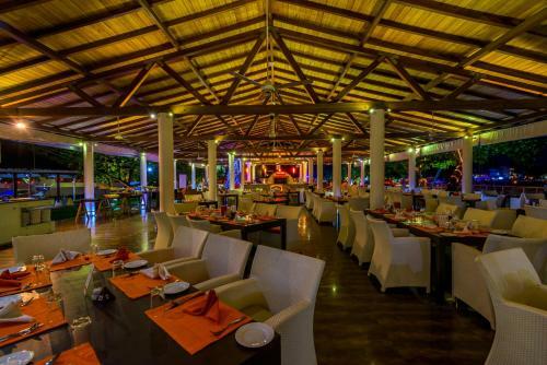 Hotel Calamander Unawatuna Beach