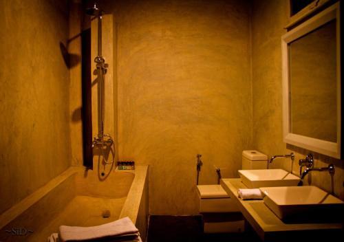 Hotel Cantaloupe Aqua