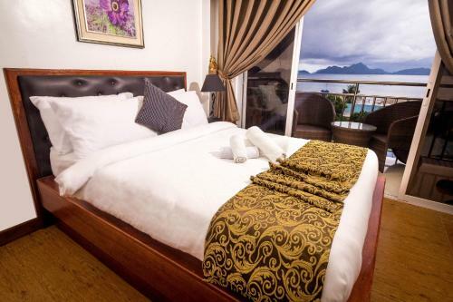 Posada El Nido Royal Palm Inn