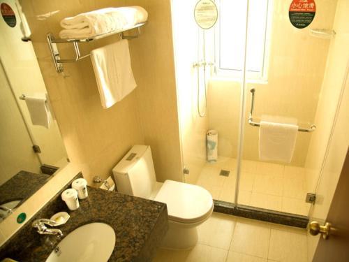 Greentree Inn Henan Kaifeng Gulou Square Express Hotel