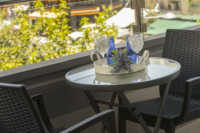 Hotel Apartments Petrou Bros