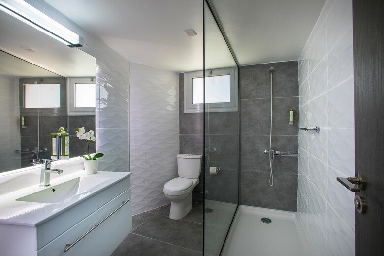 Hotel Apartments Petrou Bros