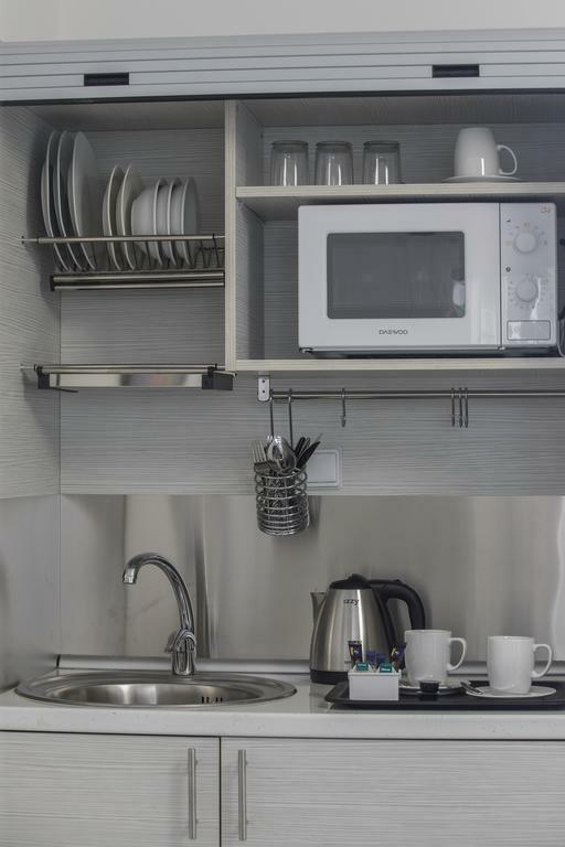 Hotel Apartments Petrou Bros