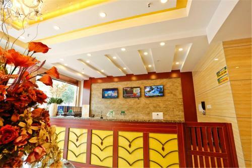 Greentree Inn Jiangsu Zhenjiang Dashikou Express Hotel