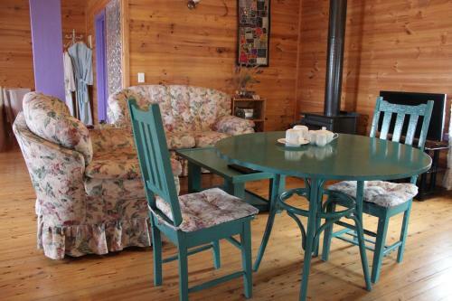 Bed & Breakfast Elinike Guest Cottages