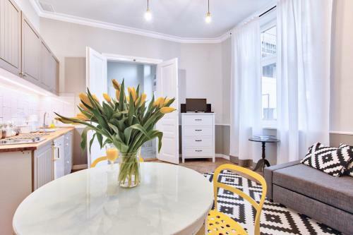 Tyzenhauz Apartments Old Town East
