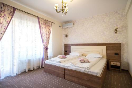 Hostal Pensiunea Royal Spa