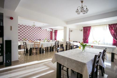 Hostal Pensiunea Royal Spa