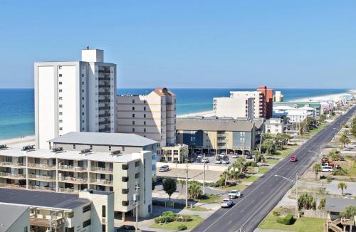 Apartamento Crystal Tower 1002