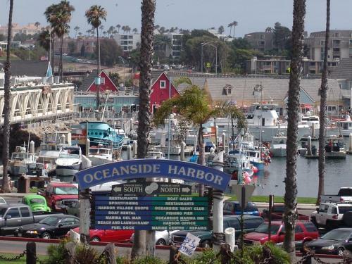 Hotel Harbor Inn & Suites Oceanside