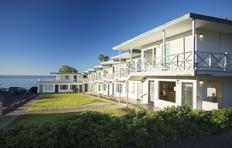 Motel Tides Oceanview Inn And Cottages