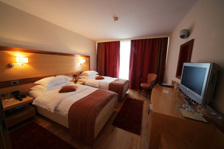 Best Western Lovec Premier Hotel