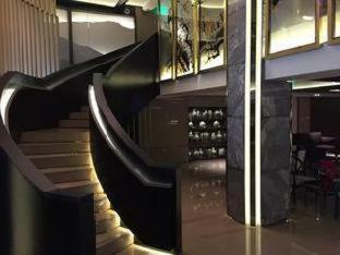 Hotel Fusion, A C-two Hotel