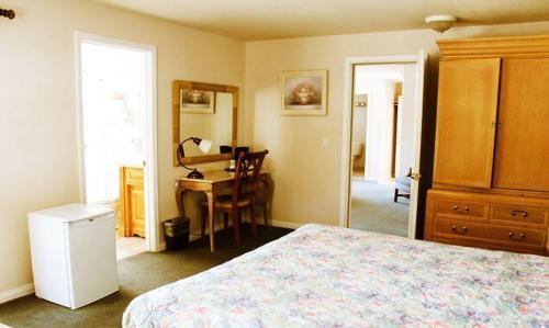 Posada Solvang Inn & Cottages