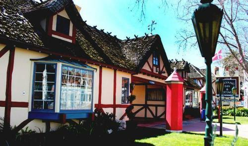 Posada Solvang Inn & Cottages
