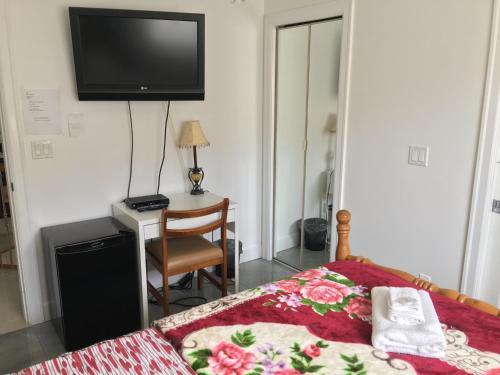 Hostal White House Bed And Breakfast