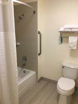 Hotel Comfort Inn & Suites Visalia - Sequoia
