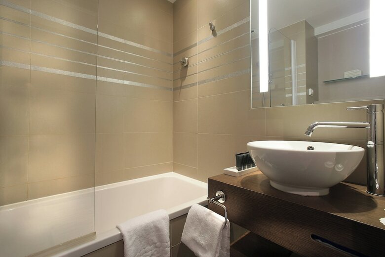 AC Hotel Ambassadeur Antibes - Juan Les Pins