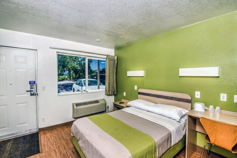 Motel 6 Colorado Springs
