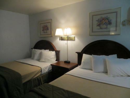 Silver Saddle Motel