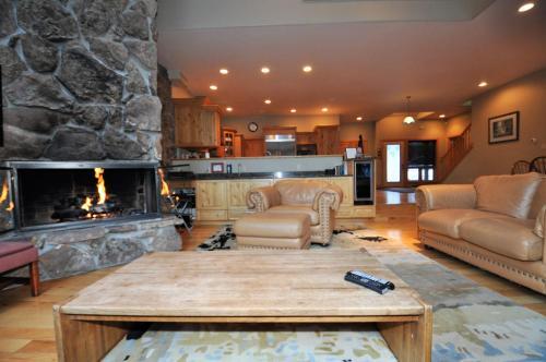 East Streamside Circle Holiday Home