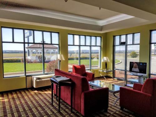 Hotel Days Inn Bradley Airport