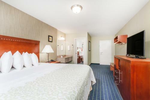 Hotel Days Inn Bradley Airport