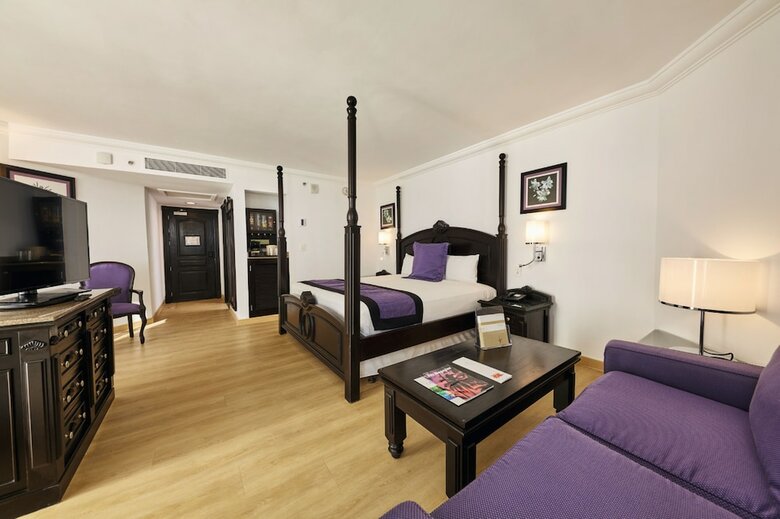 Hotel Riu Palace Paradise Island All Inclusive