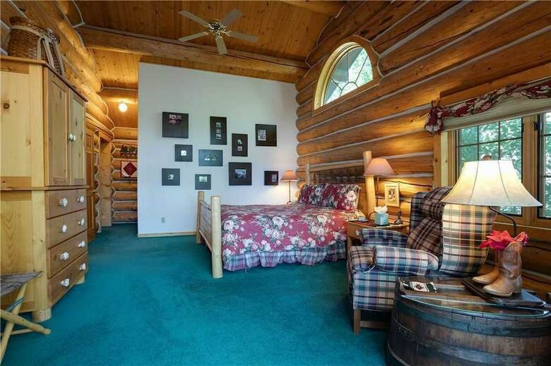 Links And Logs Chalet