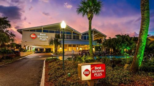 Hotel Best Western Plus Yacht Harbour Inn