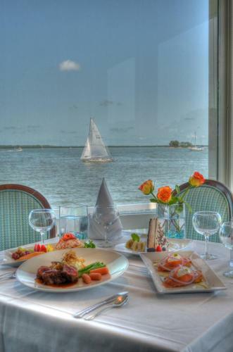 Hotel Best Western Plus Yacht Harbour Inn