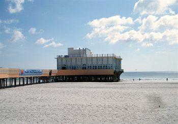 Beachside Motel