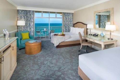 Hotel The Shores Resort & Spa