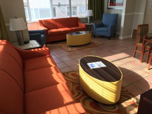 Hotel Silver Seas Beach Resort