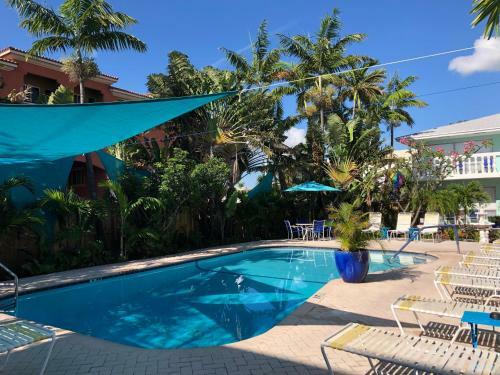 Hotel Cheston House - A Gay Resort