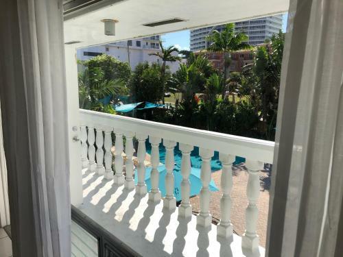 Hotel Cheston House - A Gay Resort