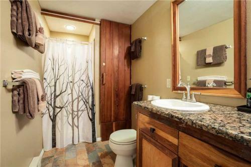 Rebel Hollow Chalet