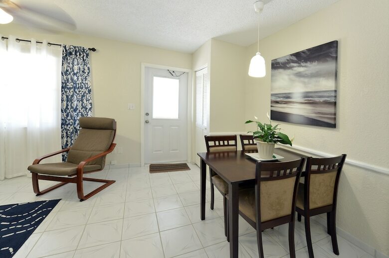 Apartamento Hollywood By The Sea Suites