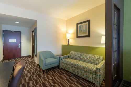 Hotel Comfort Suites Lake City