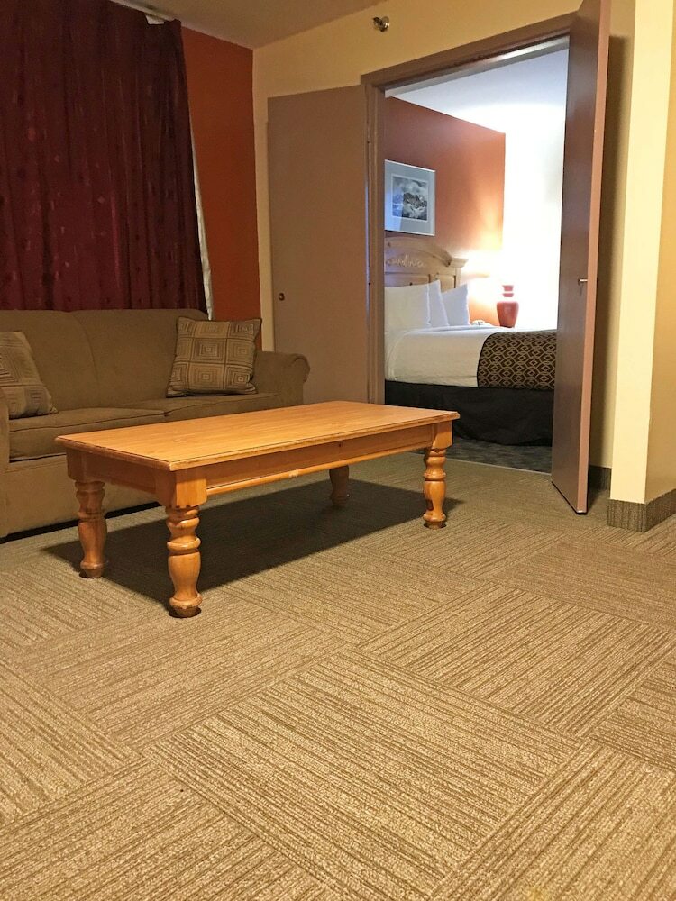 America's Best Value Inn Executive Suites & Hotel