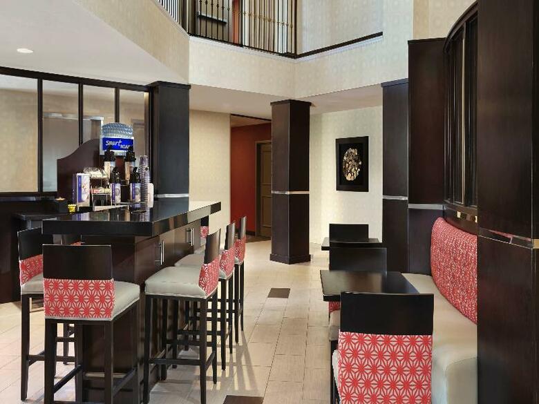 Hotel Holiday Inn Express Naples Downtown 5th Avenue